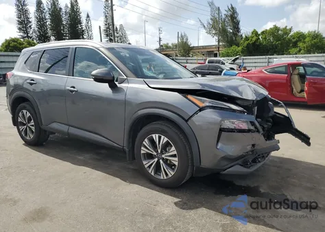 2022 Nissan Rogue Sv z USA, uszkodzony, nr VIN 5N1BT3BA1NC729391